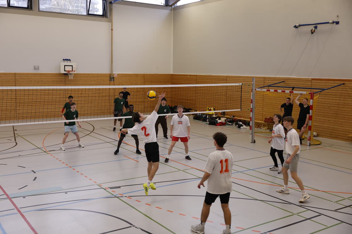 /renovate/pnpm-12.x/veranstaltungen/volleyball_3_26.jpg